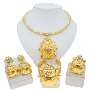 Zhuerrui nuovo Design unico Set di gioielli in oro rospo elemento fortuna Dubai orecchini Nigeria di fascia alta matrimonio 4 pezzi regalo BoxHK03022