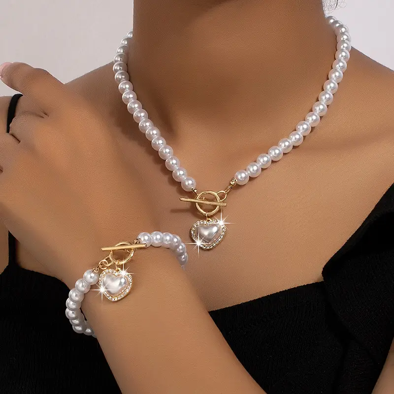 Set di gioielli di moda Vintage da sposa barocca collana girocollo di perle geometriche con lucchetto a cuore bracciale per donna