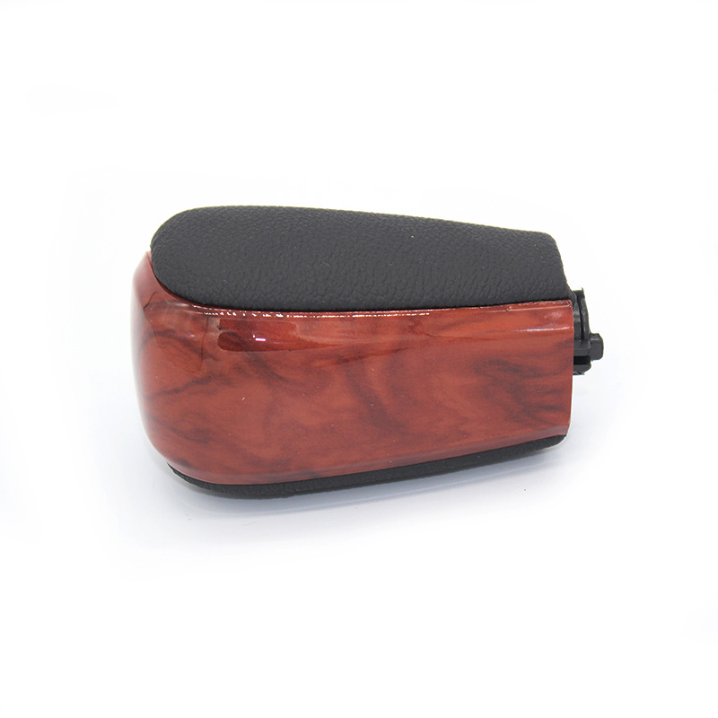 Écorce percée de bois de pêcher rouge