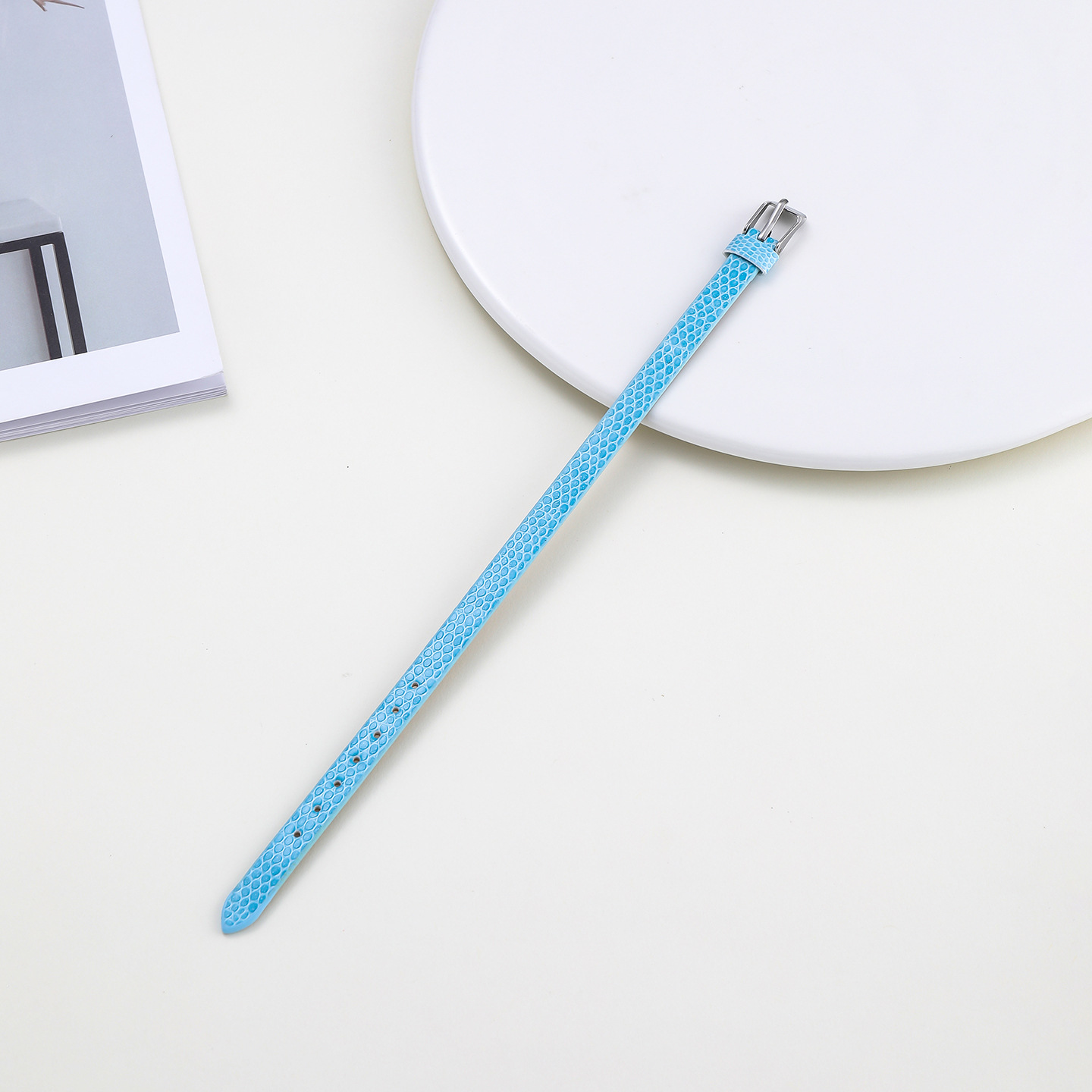 Boucle carrée en acier de 8 mm, bleu clair (env.220 mm de long)