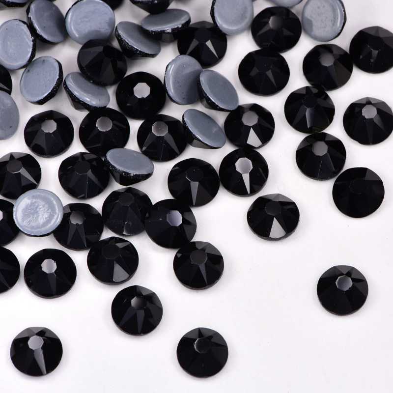 P02 Jet Black