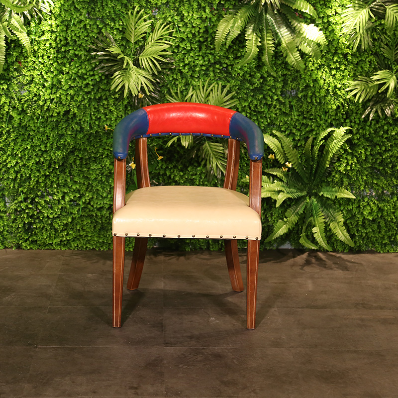 Chair06