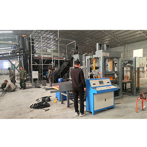 La máquina automática de bloques de pavimentadora de Dubái con sistema hidráulico QT 4-15 hace ladrillos huecos a partir de un motor componente de núcleo de cemento - Product Image 5