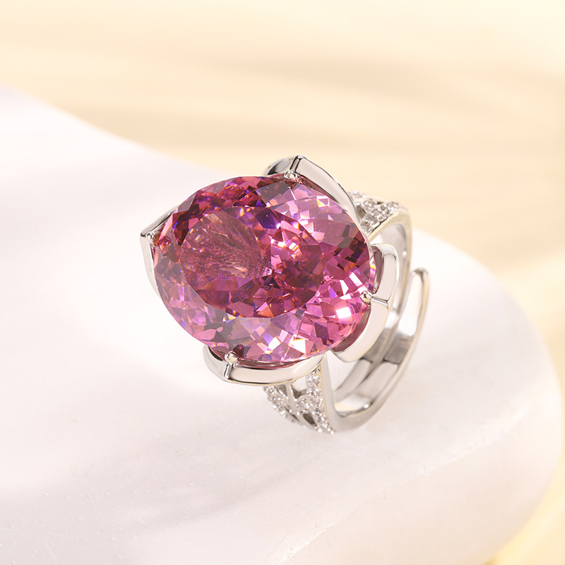 Bague ouverte en forme de nid d'oiseau platine, ornée d'une rose séchée.