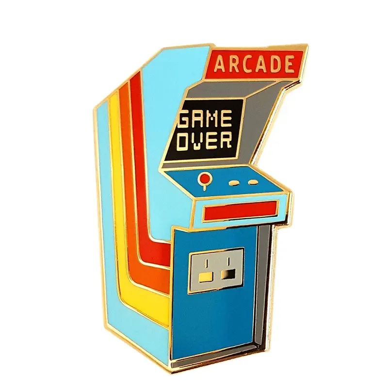 Épingle de revers en émail personnalisé pas cher Console de Machine de jeu Badge en métal épingles à chapeau