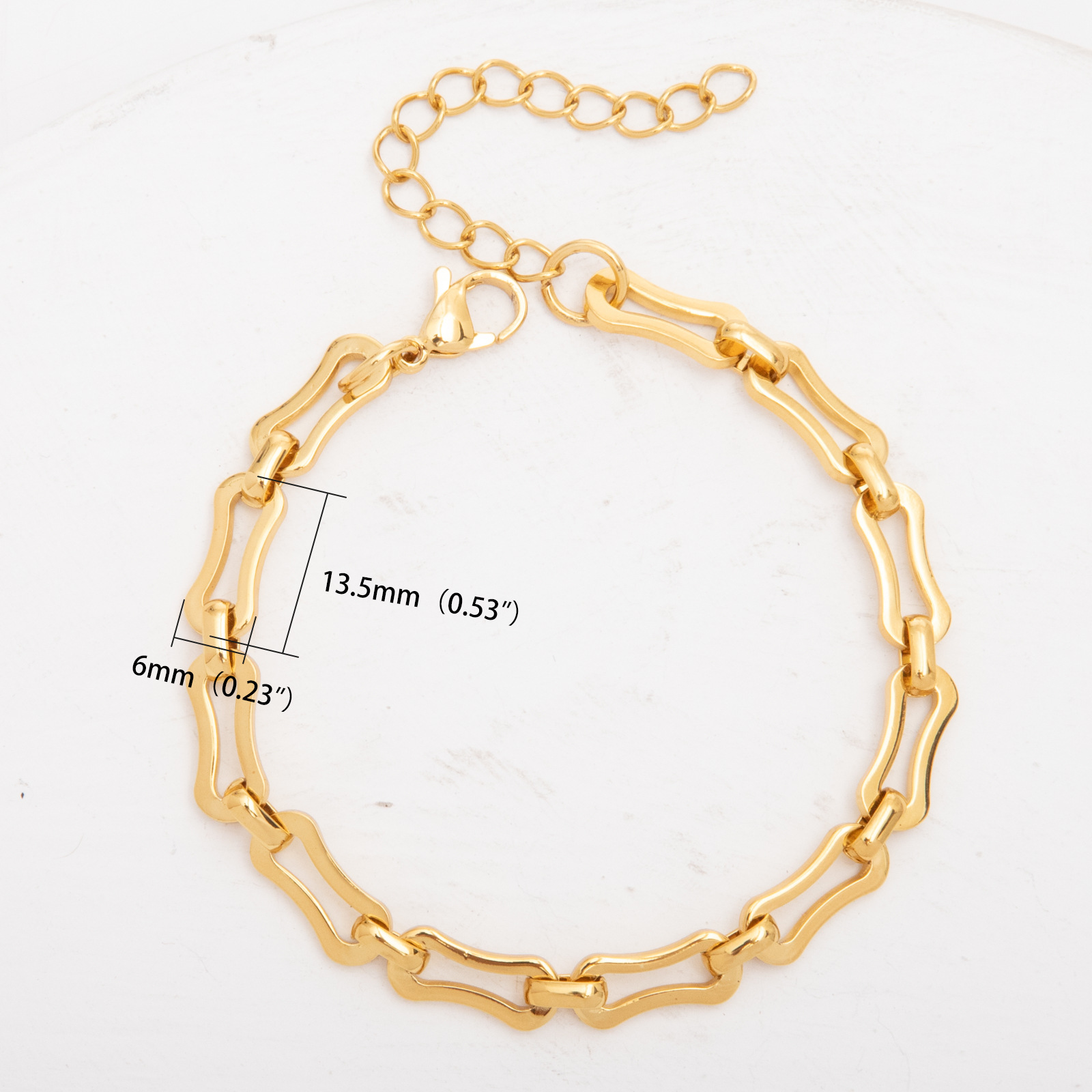 13.5x6mm Square Wire Figure 8 - gold