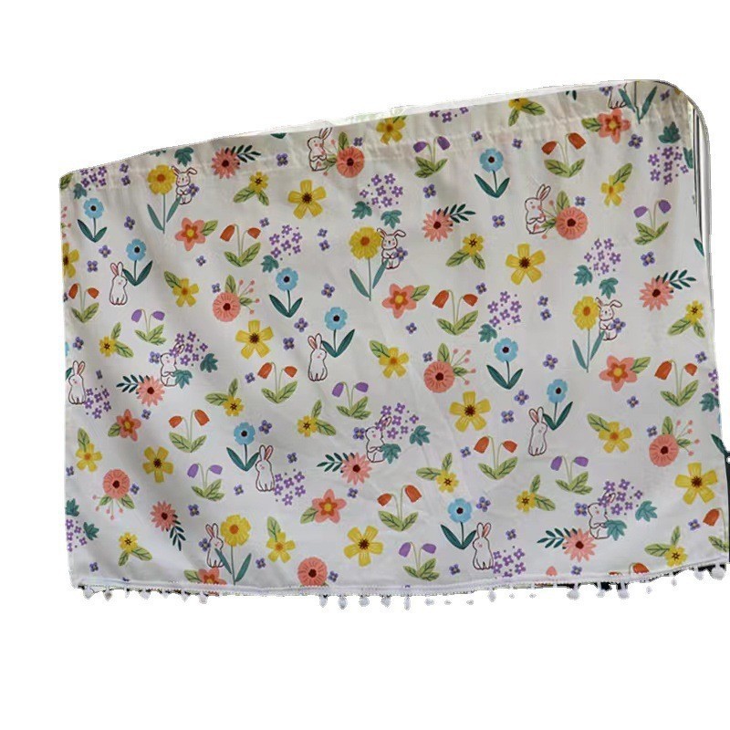 Cortina floral de margaritas con bolas de pelo
