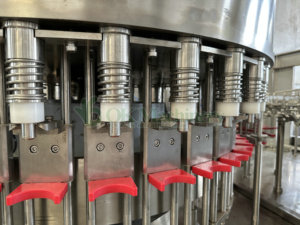 Fully Automatic Industrial 500ml 25ml Pet <strong>Bottle</strong> 3 in <strong>1</strong> Small Scale Water Bottling Filling Machines China - Product Image 5