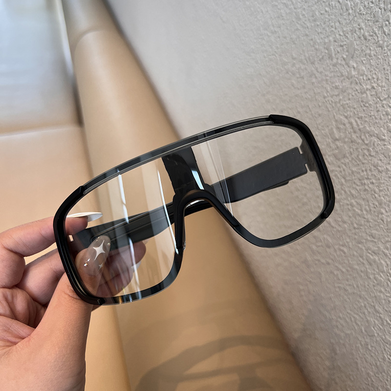 C5-Cadre noir transparent
