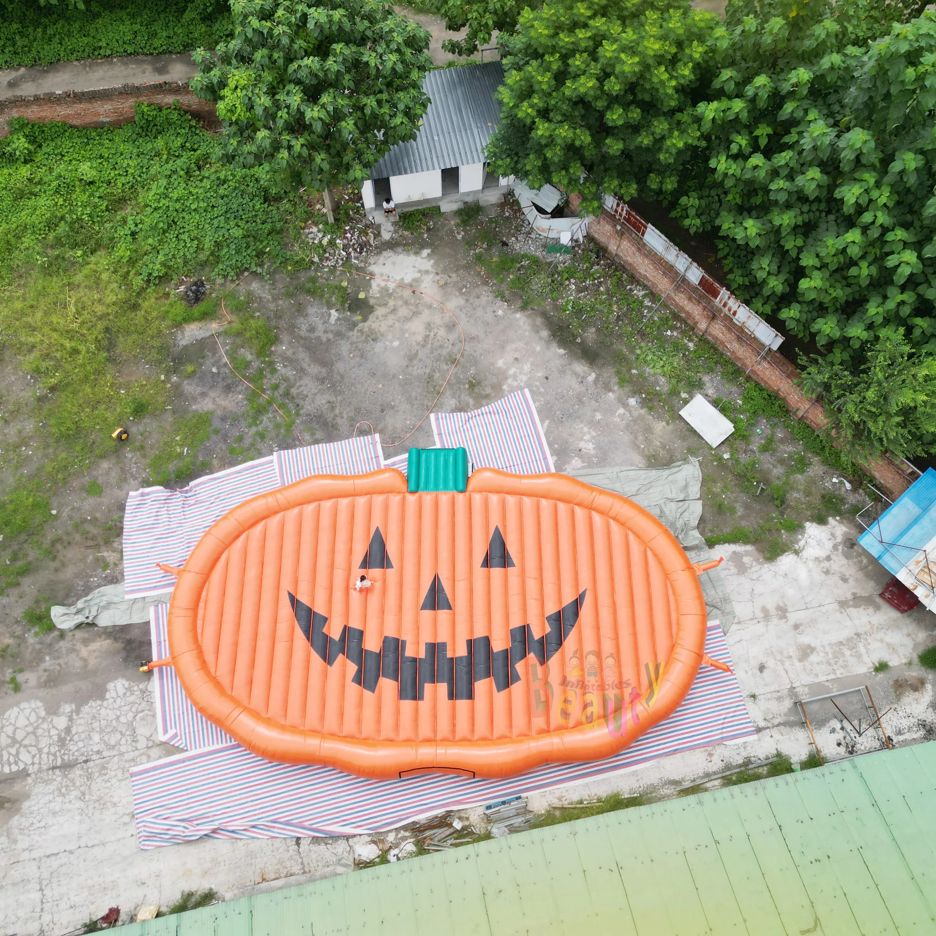 Grande gonfiabile di Halloween zucca salto Pad per adulti e bambini gonfiabile salto cuscino trampolino