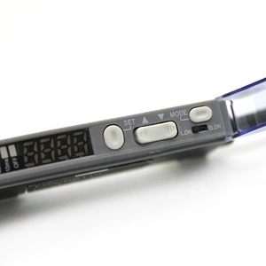 LANBAO Digital anzeige Glasfaser verstärker Chip fehlender Erkennungsobjekt-Erkennungs sensor FD2-PB12R - Product Image 4