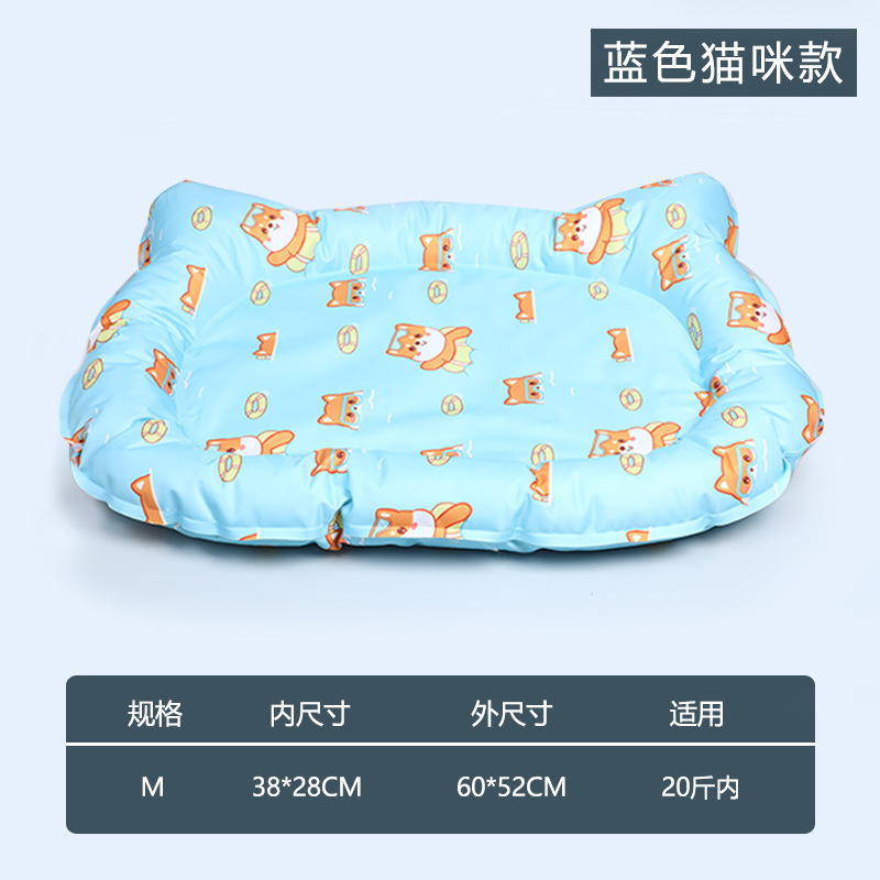 Tête de chiot bleue de taille moyenne