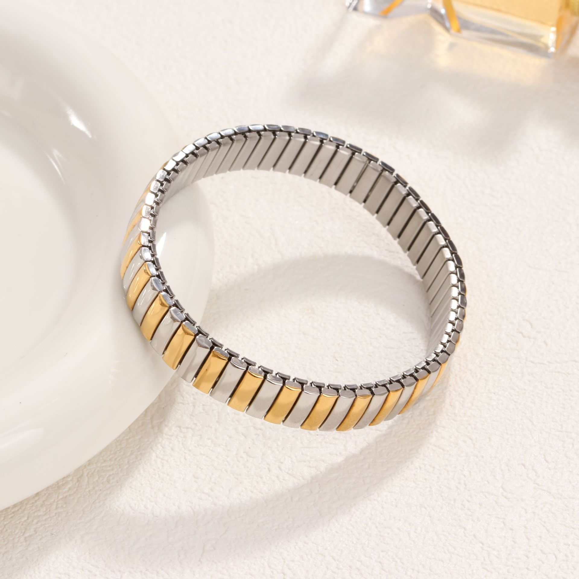 9mm gold 02
