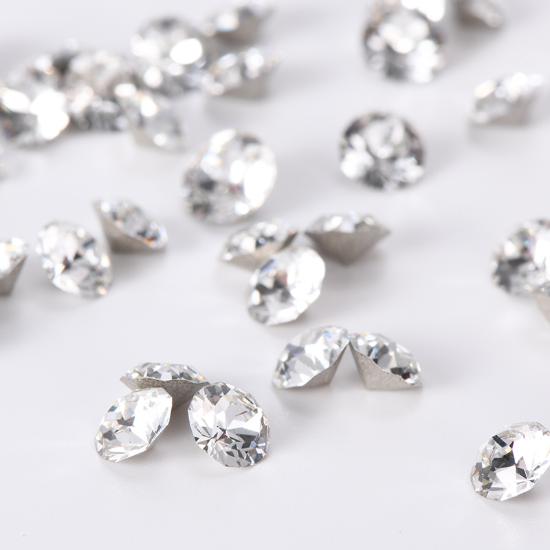 White crystals+silver fittings