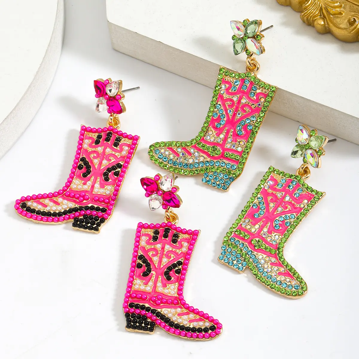 Rodeo Western Nashville Fuchsia Western bijoux pour femmes Cowgirl Boot Bling boucles d'oreilles rose vif Cowboy Boot strass boucles d'oreilles