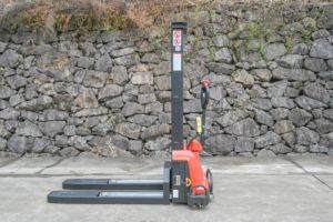 Van Use 500kg 1t 1.3t 1.5t Lift 1.3 m 1.6 Meter Electric Self Load <strong>Stacker</strong> for Vans Full-electric Self Lift <strong>Stacker</strong> Lithium - Product Image 6