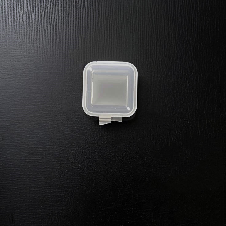 One small plastic box