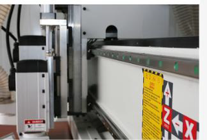 Máquina de anidamiento CNC de funciones completas y máquina enrutadora CNC para muebles de oficina y muebles de aluminio en la ciudad de Foshan - Product Image 3