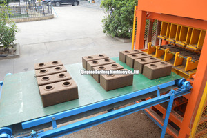 DF4-10 Hidráulica Press <span class=keywords><strong>Clay</strong></span> Brick Making <span class=keywords><strong>Machine</strong></span> Comprimido Earth <span class=keywords><strong>Block</strong></span> Brick Machinery Interblocking <span class=keywords><strong>Clay</strong></span> Brick Maker - Product Image 5