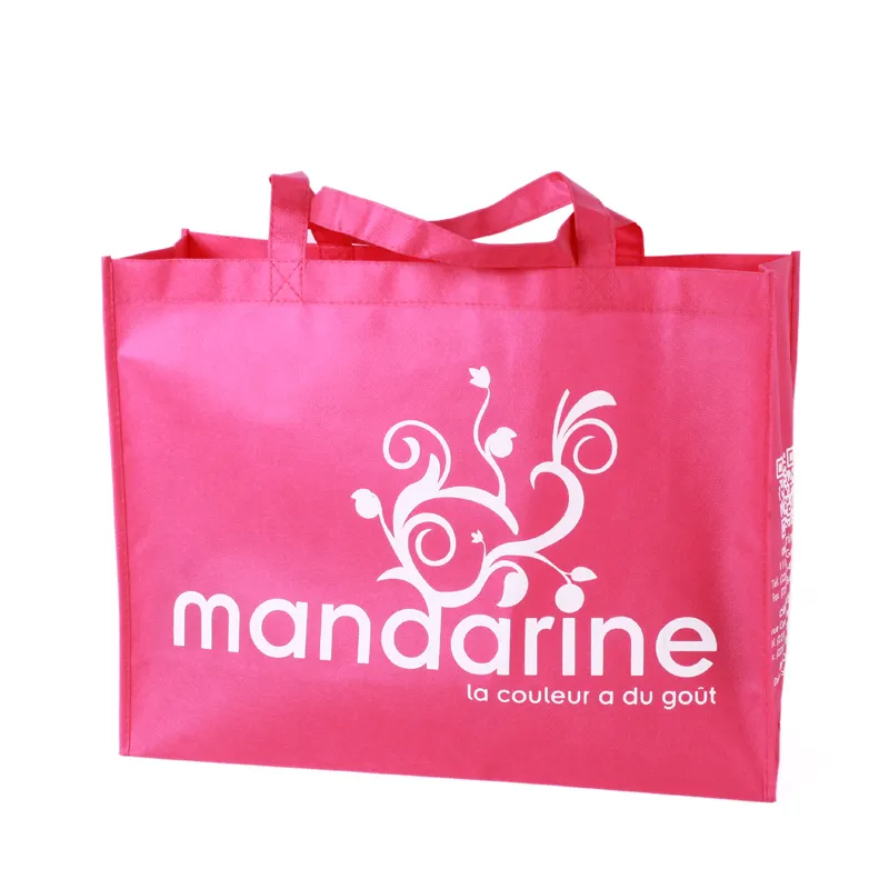 สินค้าใหม่ส่งเสริมการขายที่กําหนดเองเป็นมิตรกับสิ่งแวดล้อม Tote โพลีเอสเตอร์พับถุงช้อปปิ้งไม่ทอพร้อมที่จับงานแต่งงาน Pp