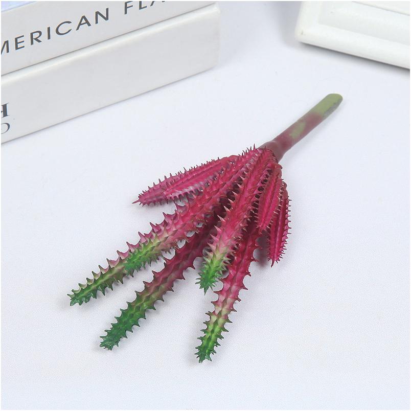 5 small cactus pillars red 15cm 26g
