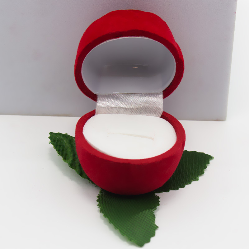 Red plastic top small rose(single flower head)