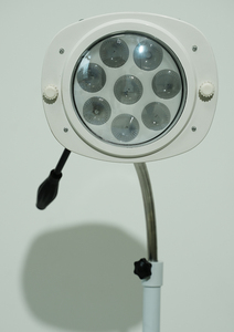 Lámpara de examen LED de fuente de luz fría, bombillas 8LED utilizadas para exámenes médicos ginecológicos y cirugías menores - Product Image 3