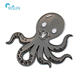 Üretici sevimli deniz hayvan mürekkepbalığı kalamar ahtapot sert yumuşak emaye yaka iğnesi rozetleri broşlar özel ahtapot emaye Pin - Product Image 6