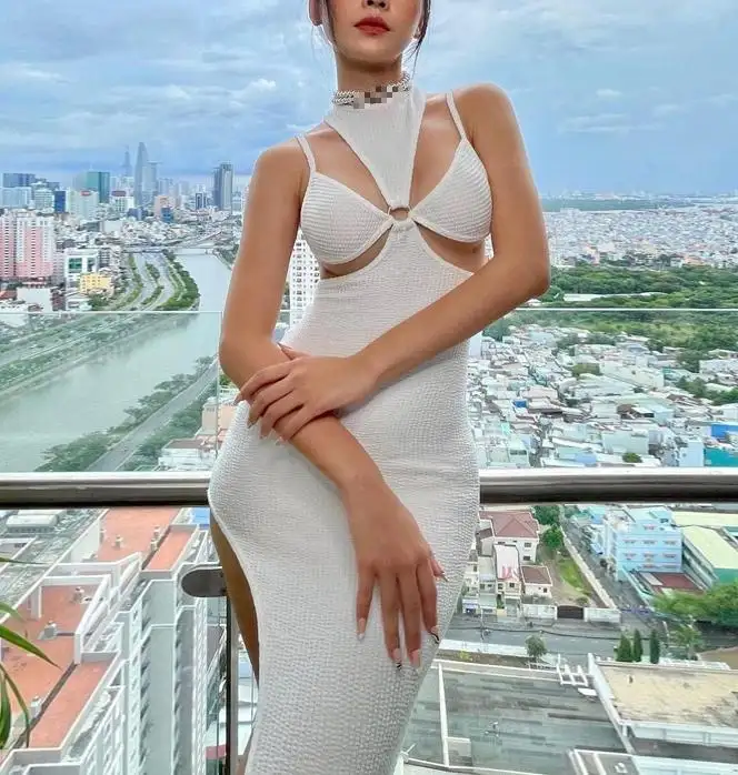 Ropa de verano personalizada para mujer, vestido Midi de punto acanalado con cuello Halter blanco, vestido de boda modesto, 2022