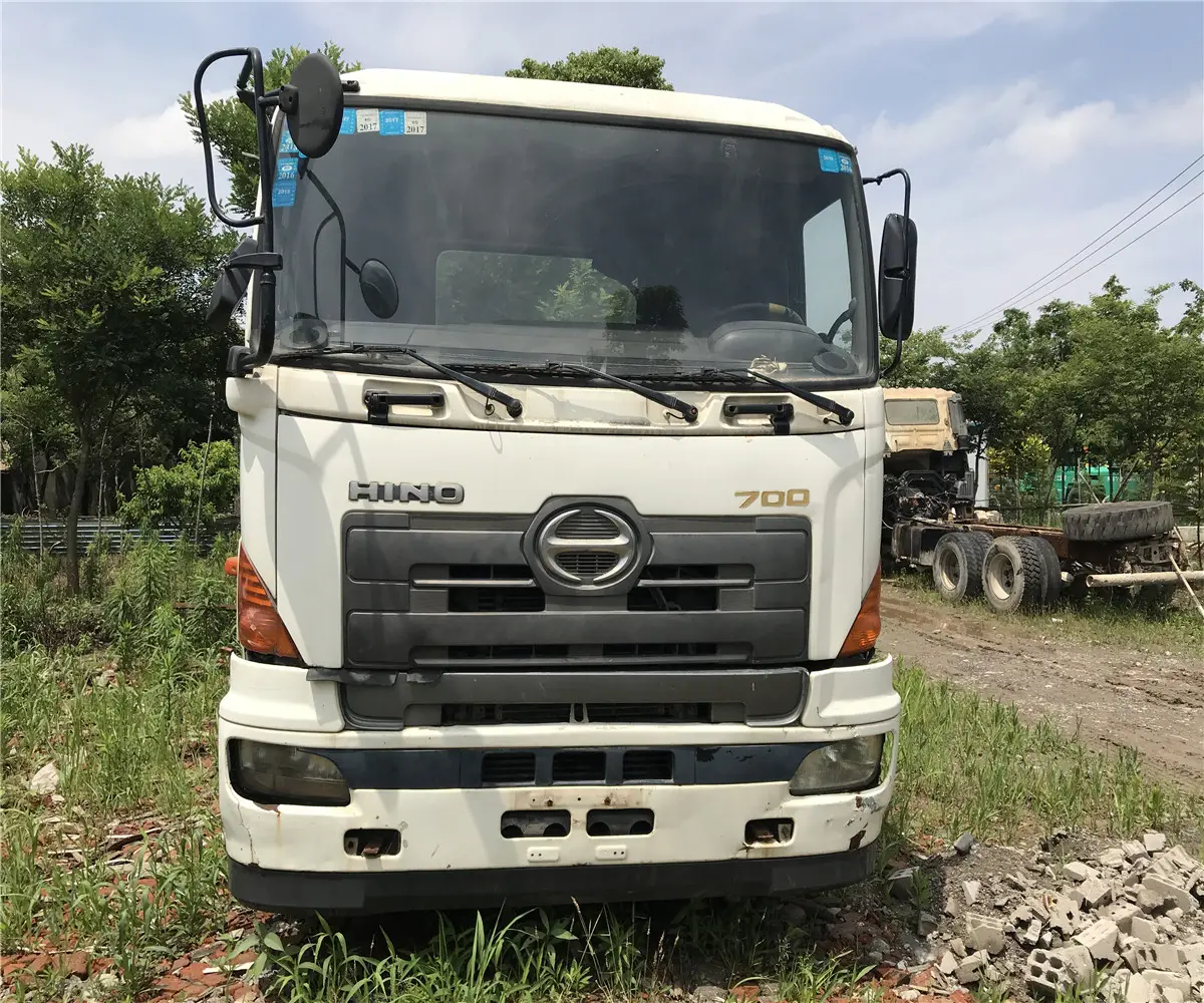 Dijual Truk Traktor Hino 700 Bekas Hino 700 Kepala Trailer