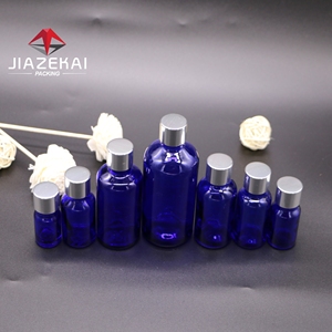 Vazio Vidro Azul Óleo Essencial Garrafas <span class=keywords><strong>5ml</strong></span> a 100ml Tamanhos com Parafuso Boca Espiral e Tampa Plástica de Prata para