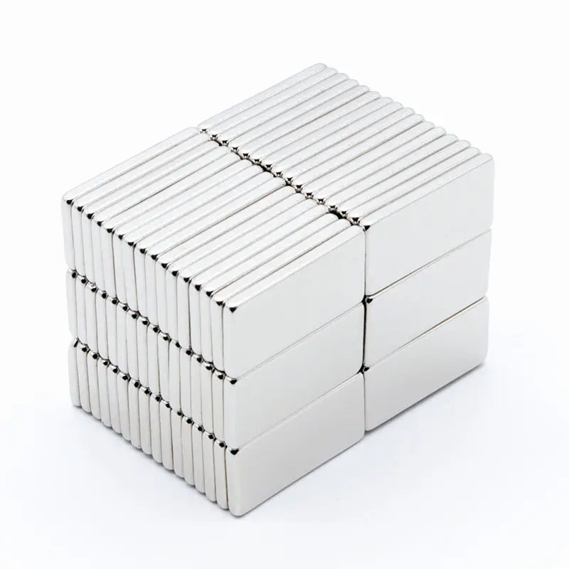 Fabriek Sterke N45 Zelfklevende Sterke Magnetische Vierkante Ndfeb Blok Platte Neodymium Magneet Poeder