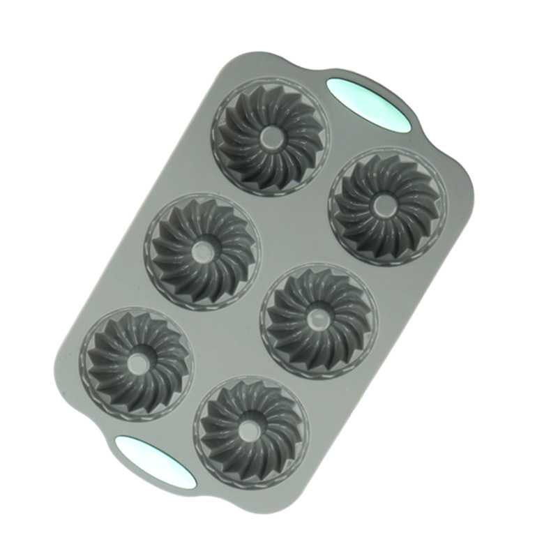 6 moules à muffins à la citrouille