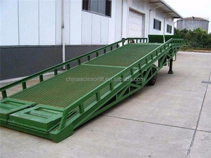 Plataforma de carga móvil industrial con amplio rango de ajuste para un manejo de carga seguro y eficiente - Product Image 3