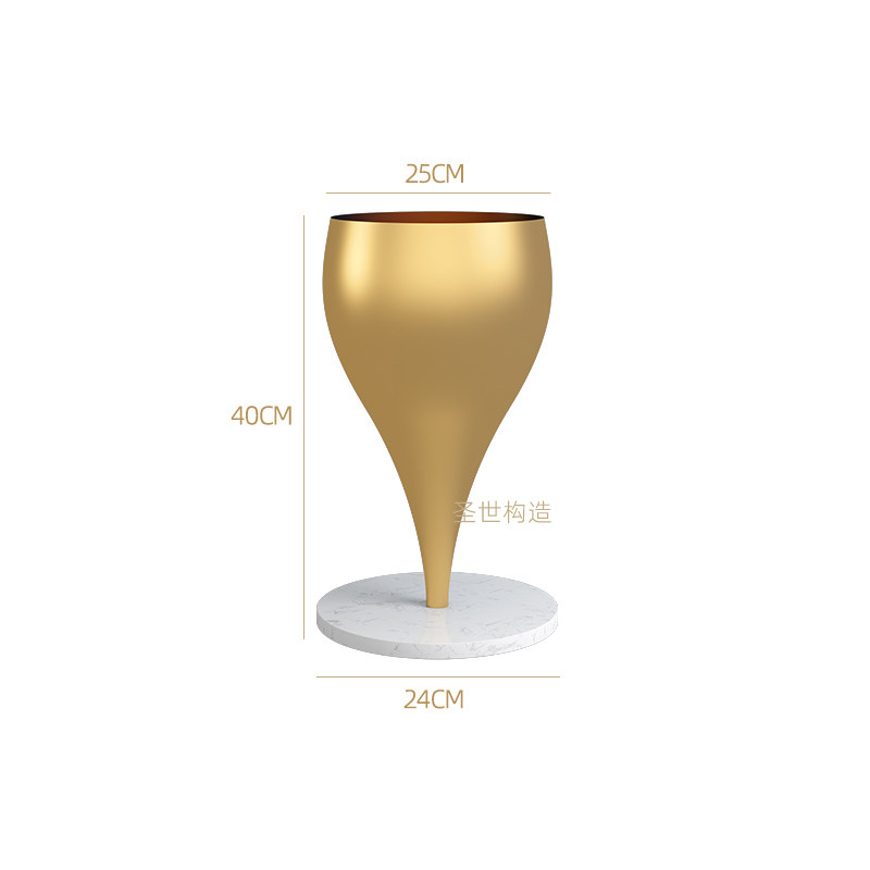 Golden trumpet-2540