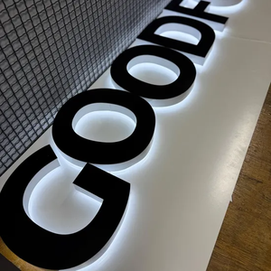 Insegna LED Personalizzata con Lettere Illuminate per Salone di Bellezza Nome Negozio Logo 3D Personalizzato Design Retroilluminato Segnaletica da Parete per Reception - Product Image 4