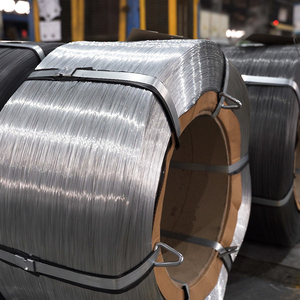 Elektrik Q235 2 6 8 10 12 13 ölçer çekilmiş tel 1.5mm 3mm 5mm çap galvanizli inşaat tel halat