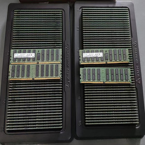 Guter Preis 32G DDR4 3200MHZ ECC REG Server Speicher M393A4K40EB3-CWE 32GB DDR4 Ram