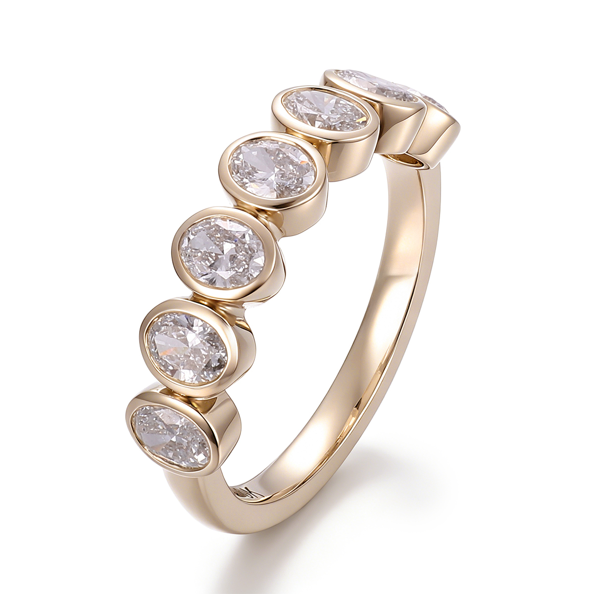 Bague en or massif 18 carats avec diamant de laboratoire