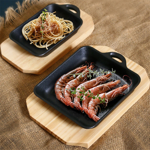 日本のステーキフライパン皿サービングパントレイミニ鋳鉄シズリングディッシュラウンドファジタパンステーキプレート木製ベース付き - Product Image 5