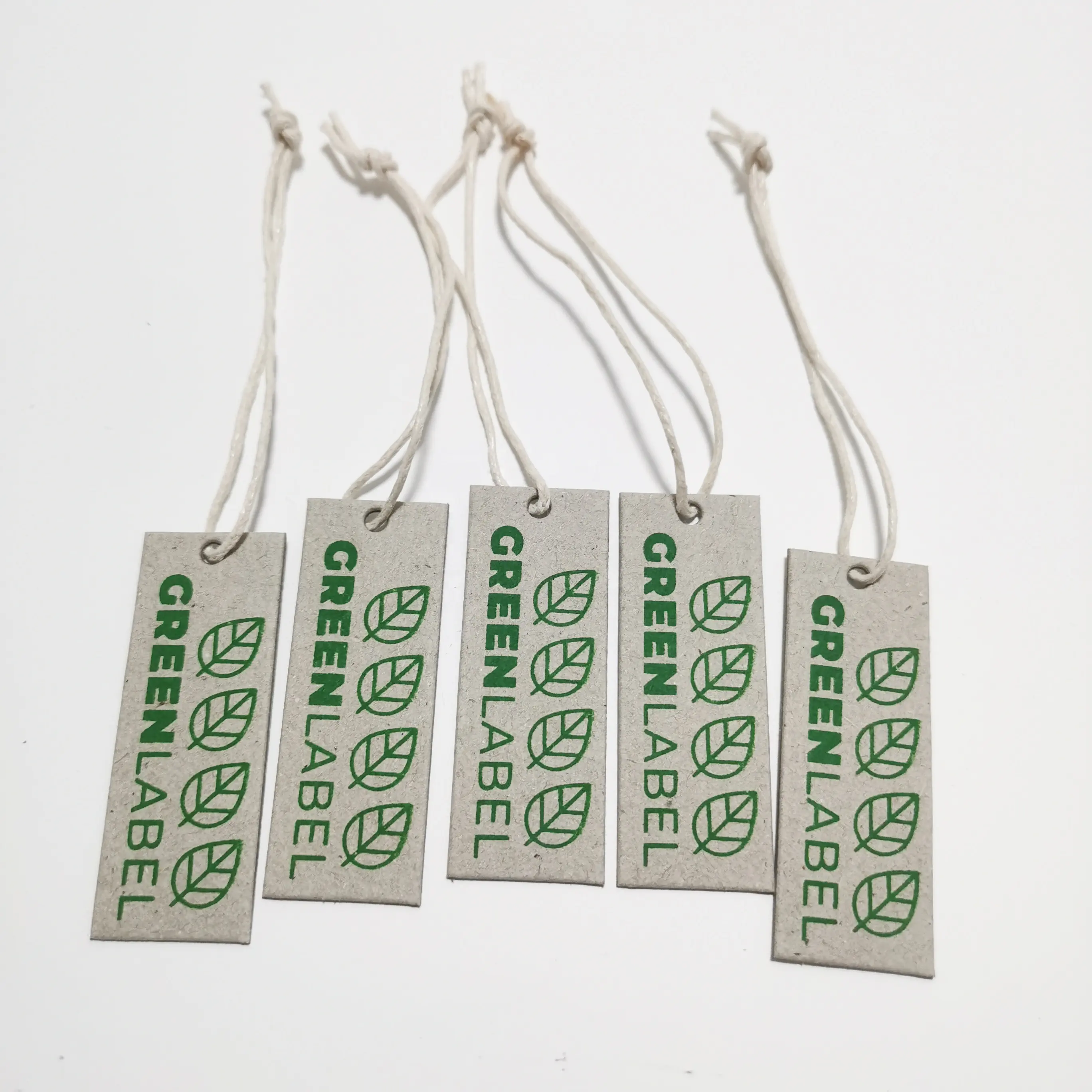 Eco Friendly Swing tag Price Name Brand T-shirt Clothing Hoodies Paper Hang Tags Garment Labels