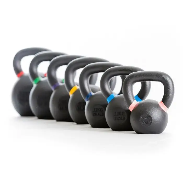 Kettlebell rivestito di potere di LOGO personalizzato di forza di forma fisica di addestramento all'ingrosso con gli anelli variopinti