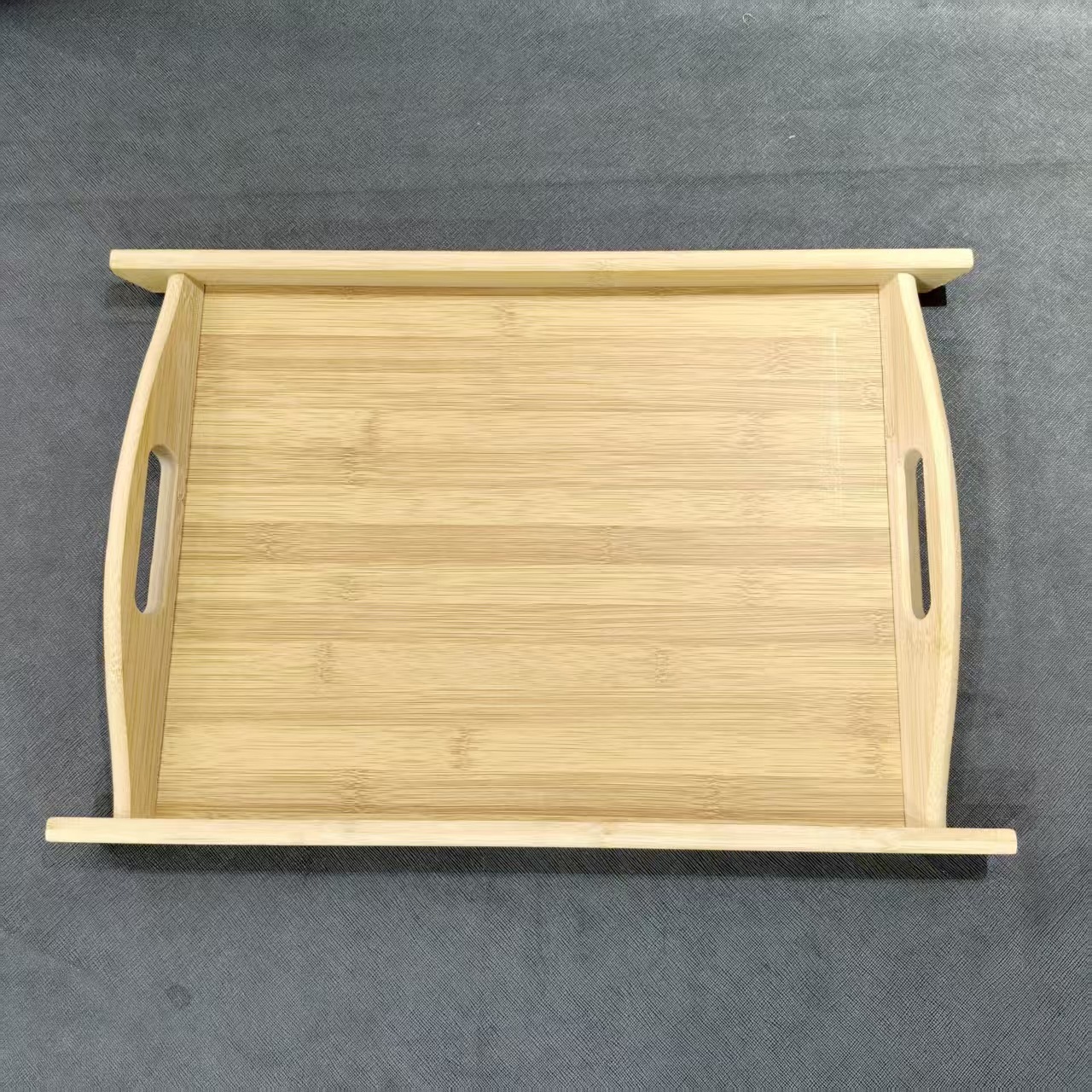 44*30*3 cm, 620 g (moyen)