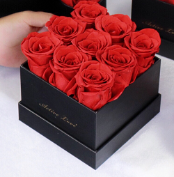 Boîte carrée de 9pc RosesIn