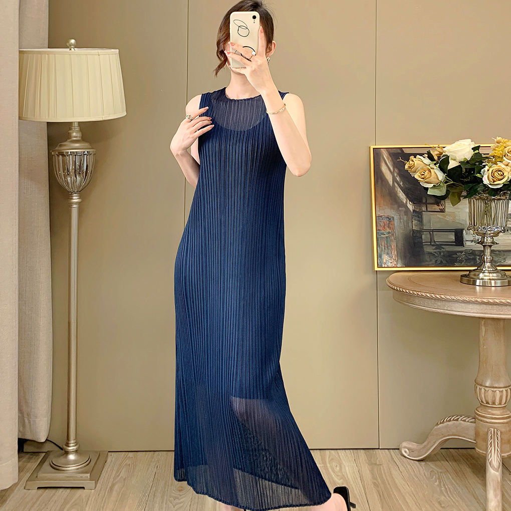 สีน้ำเงิน