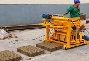 Fabricante de máquinas de moldeo de ladrillos en Zimbabue, máquina de fabricación de bloques móvil de - Product Image 2