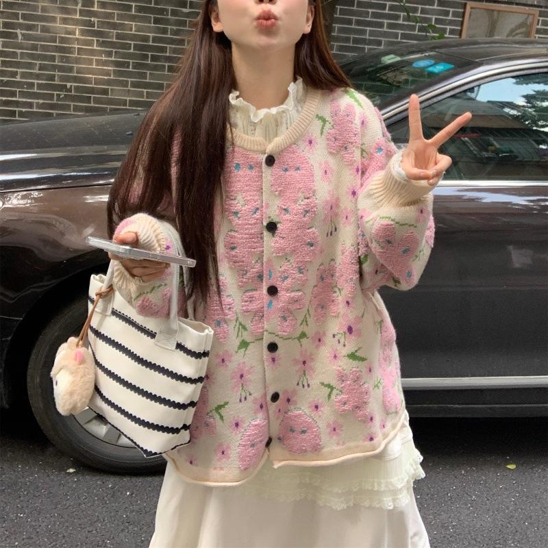 ดอกไม้สีชมพูแอปริคอท