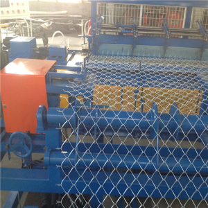 Plastic Wire Mesh <strong>Netting</strong> Making <strong>Machine</strong> <strong>Machine</strong> for Making Chain Link Fence - Product Image 3