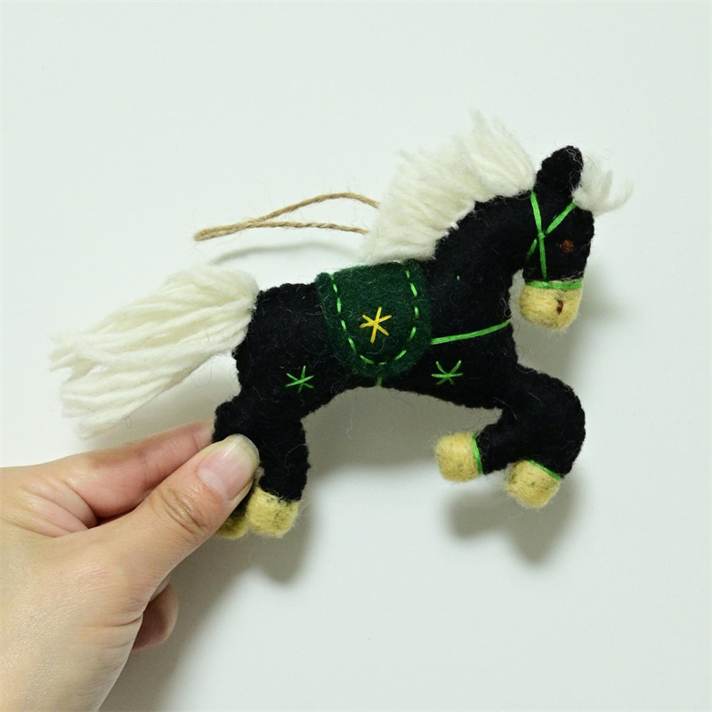 A black horse-12cm