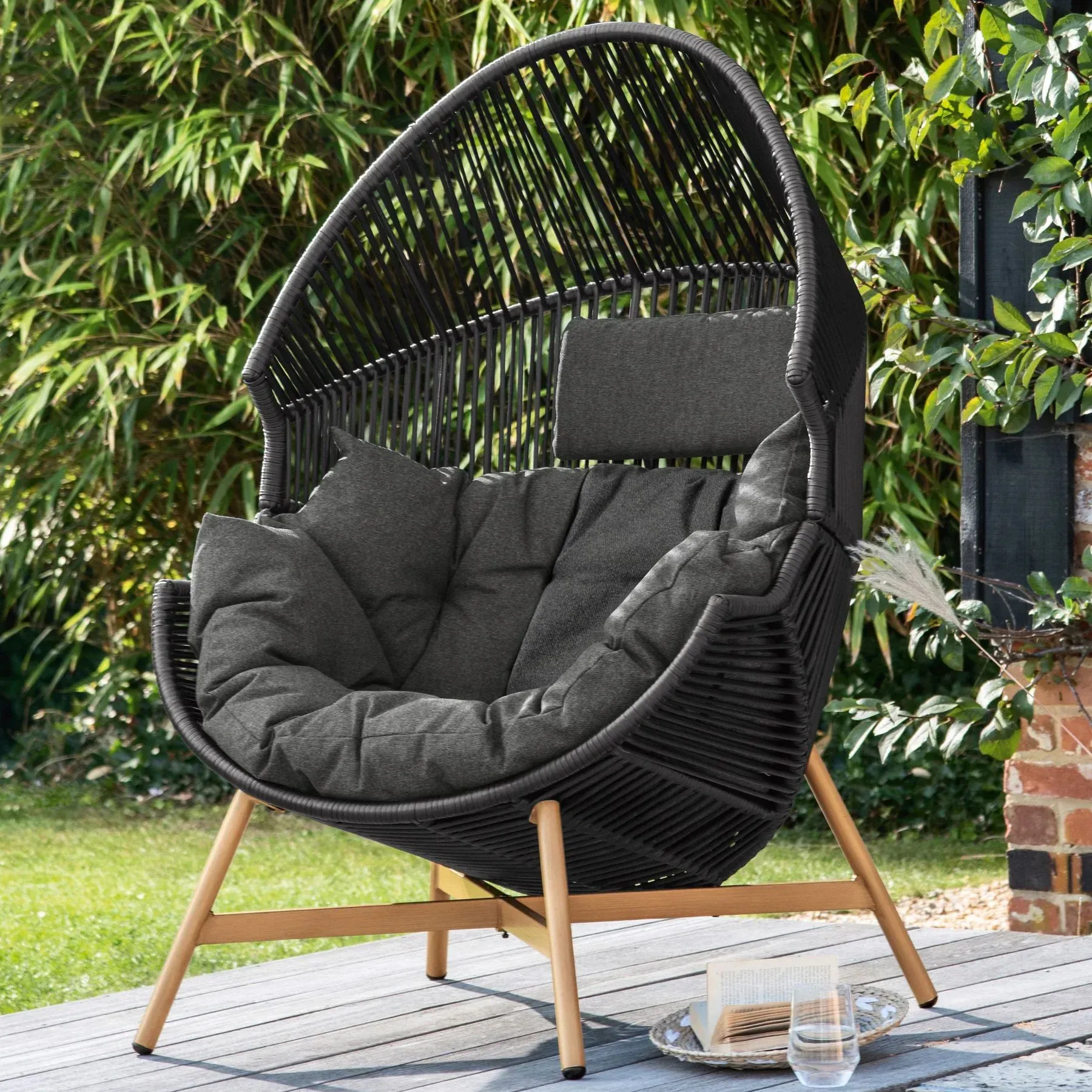 Patio übergroße Rattan Stuhl Outdoor PE Wicker Egg Basket Liegestuhl mit Ständer